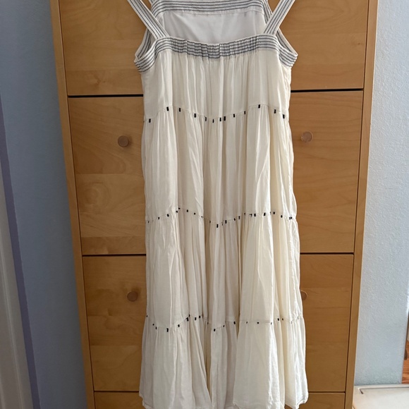 Cream colored Old Navy Dress - Picture 2 of 3